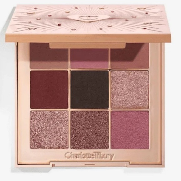 Charlotte Tilbury.Charlotte Tilbury Pillow Talk Beautyverse Love Palette